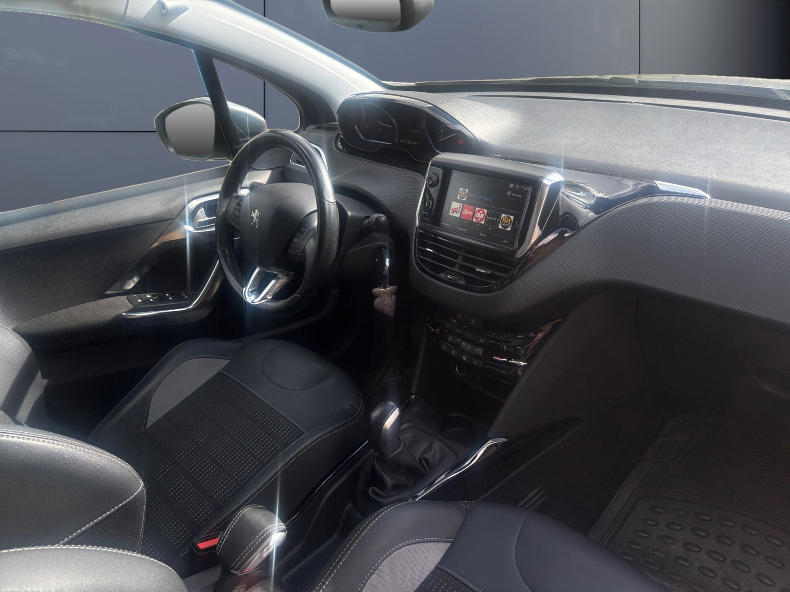 Peugeot 2008 12