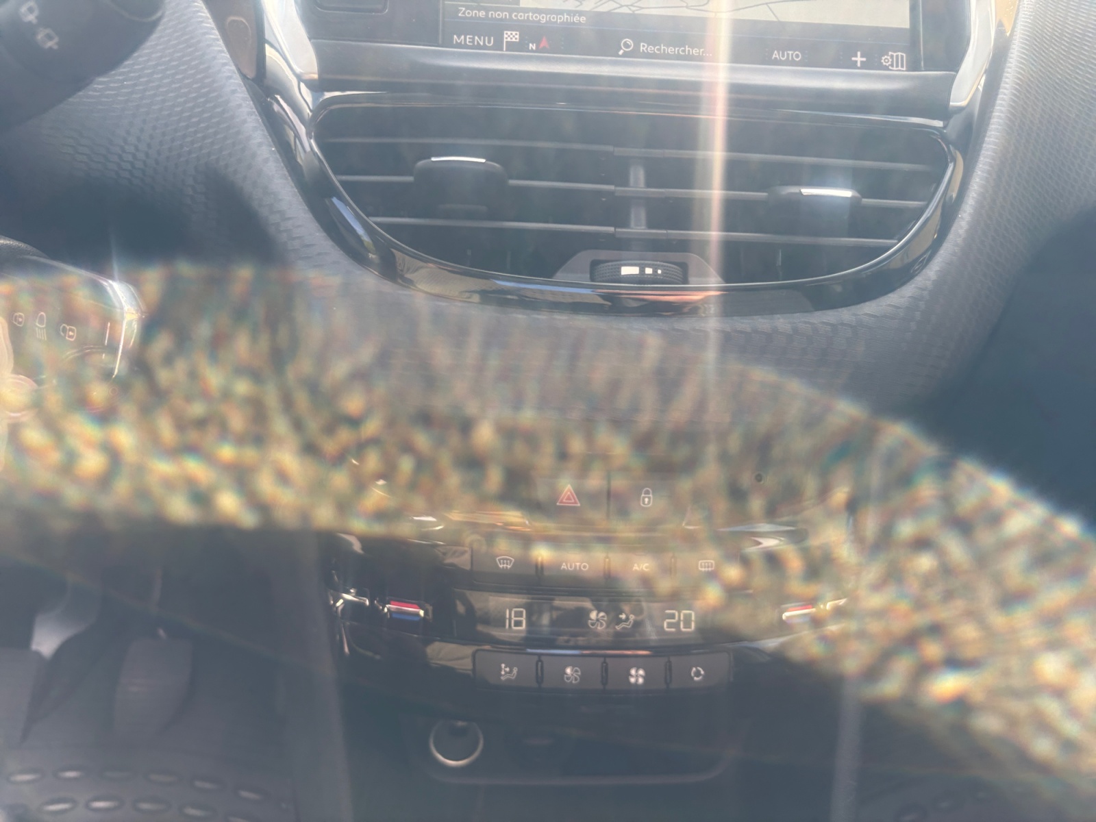 Peugeot 2008 23