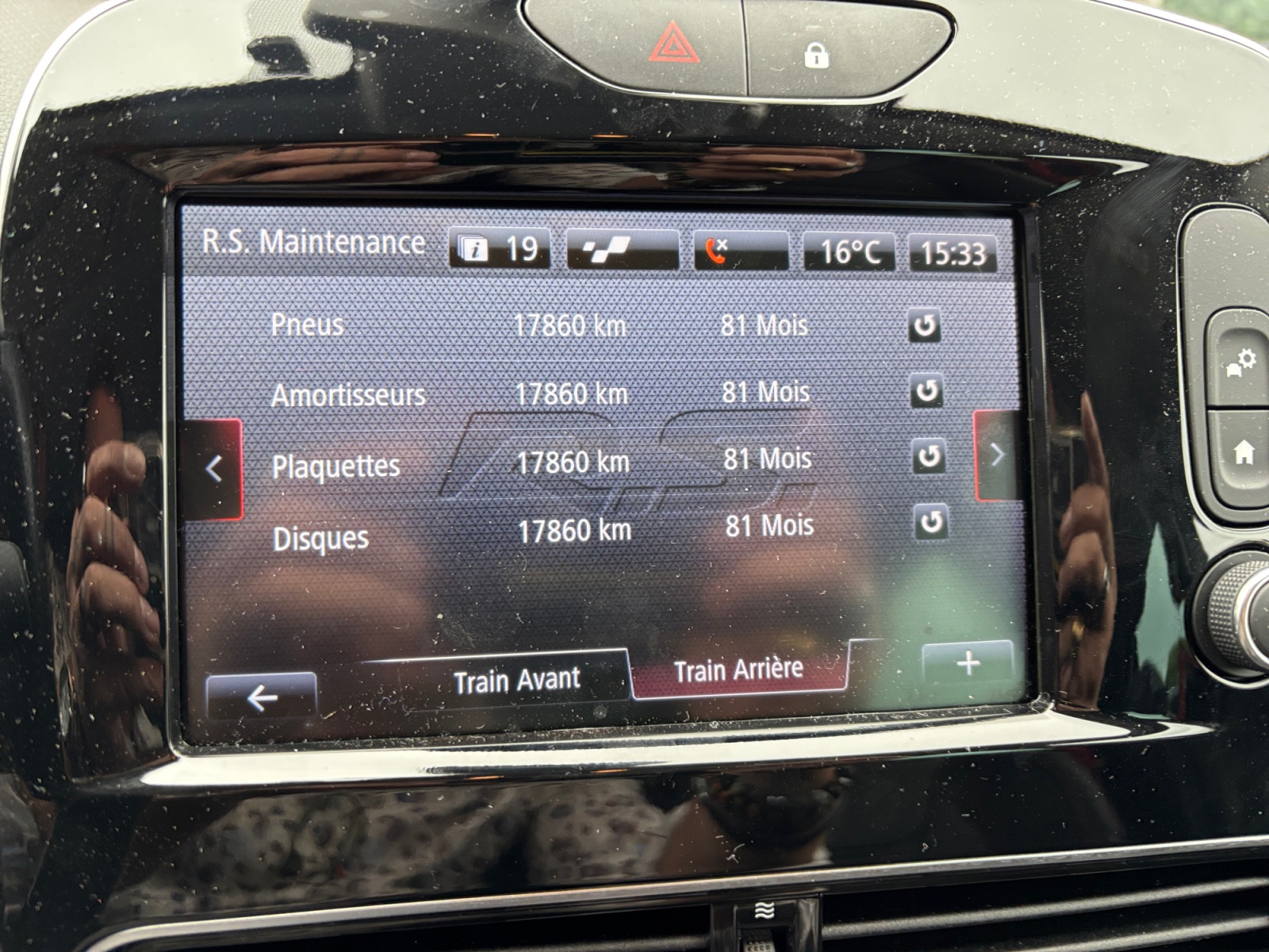Renault Clio 24