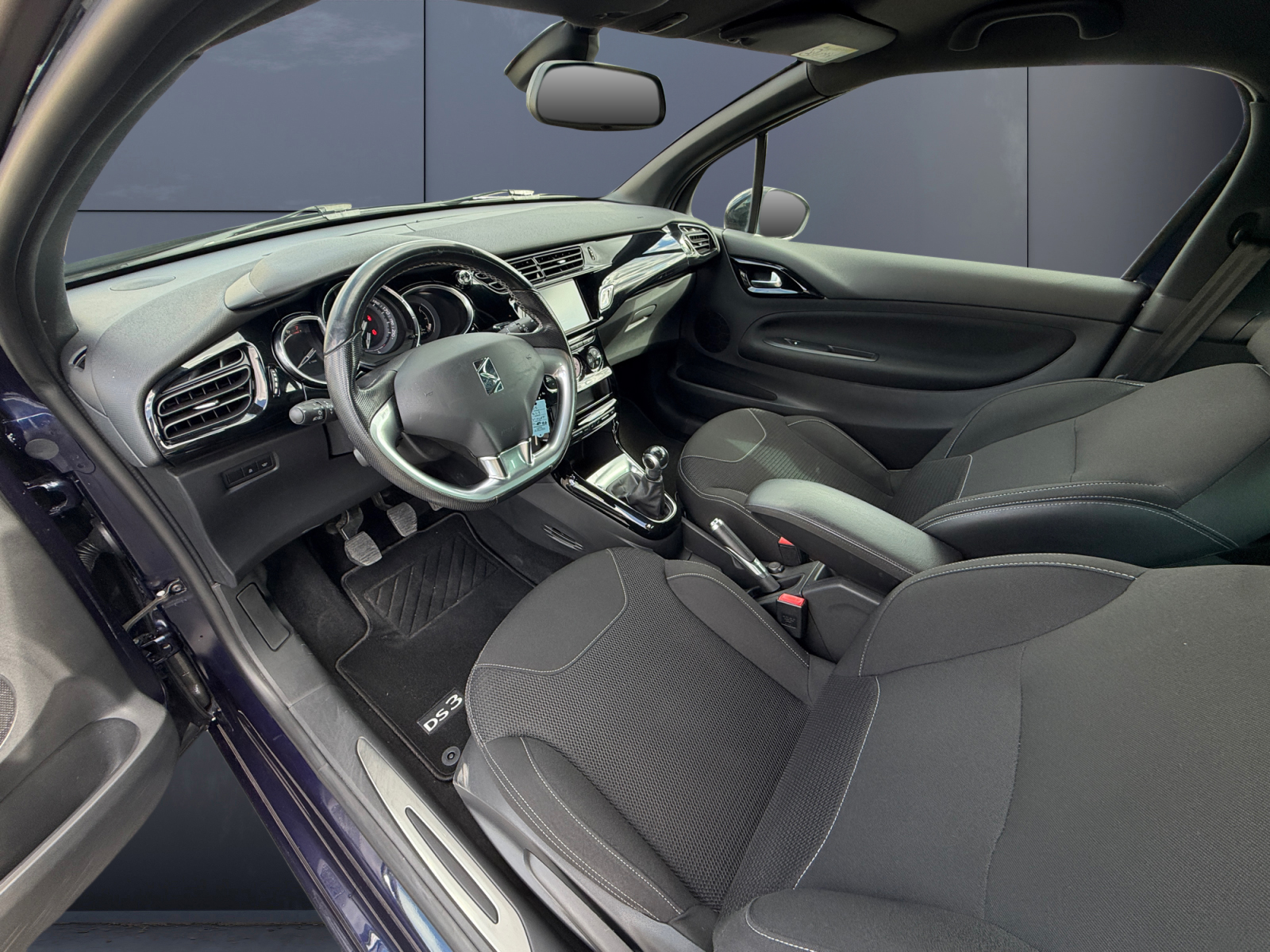 Ds Automobiles Ds3 8