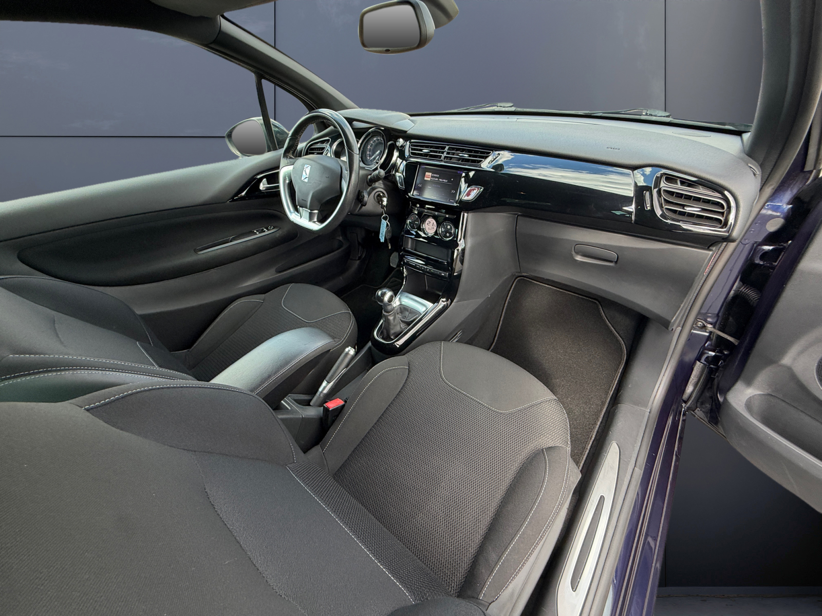 Ds Automobiles Ds3 12