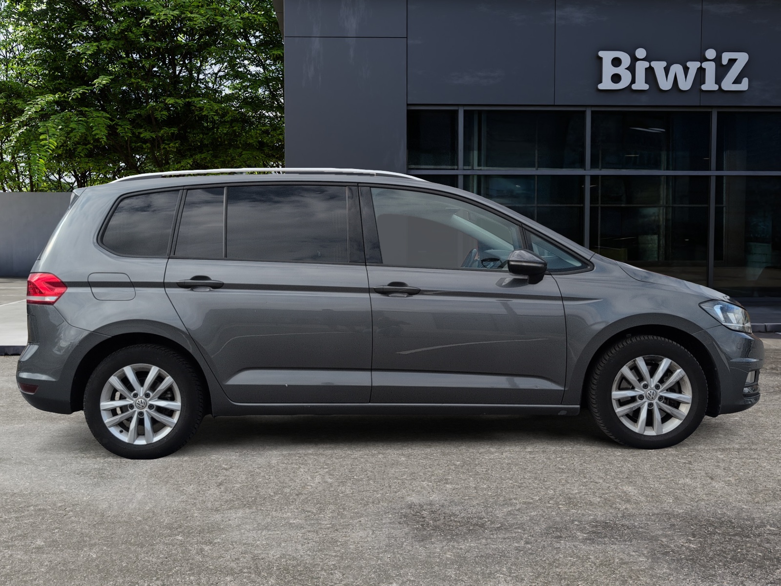 Volkswagen Touran 5