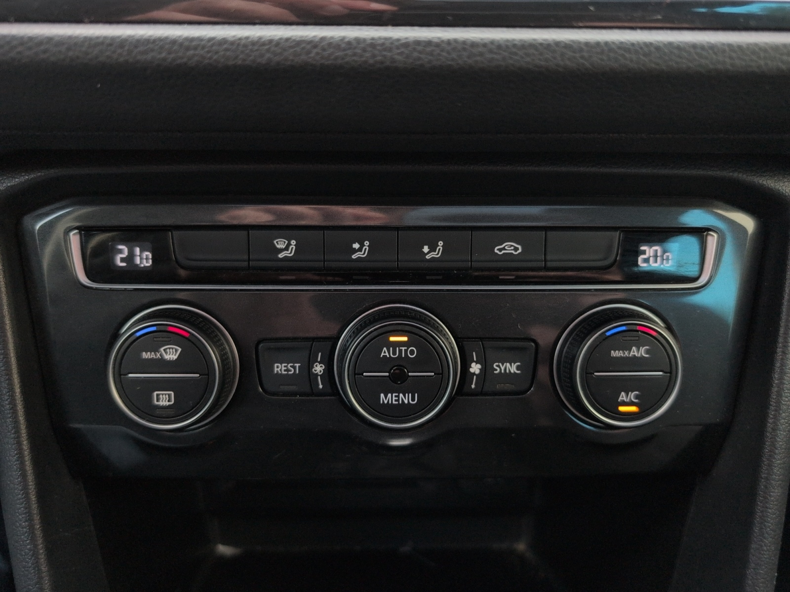 Volkswagen Tiguan 20