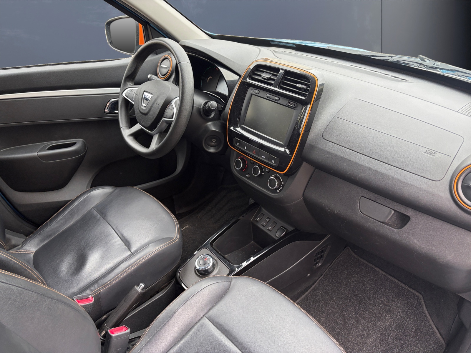 Dacia Spring 12