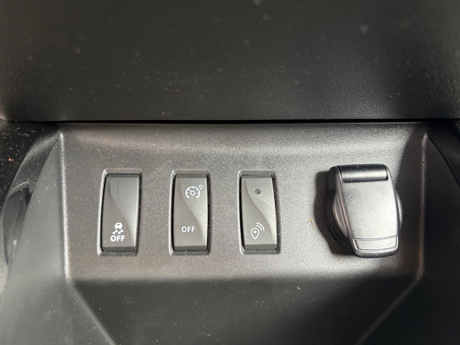 Dacia Spring 24