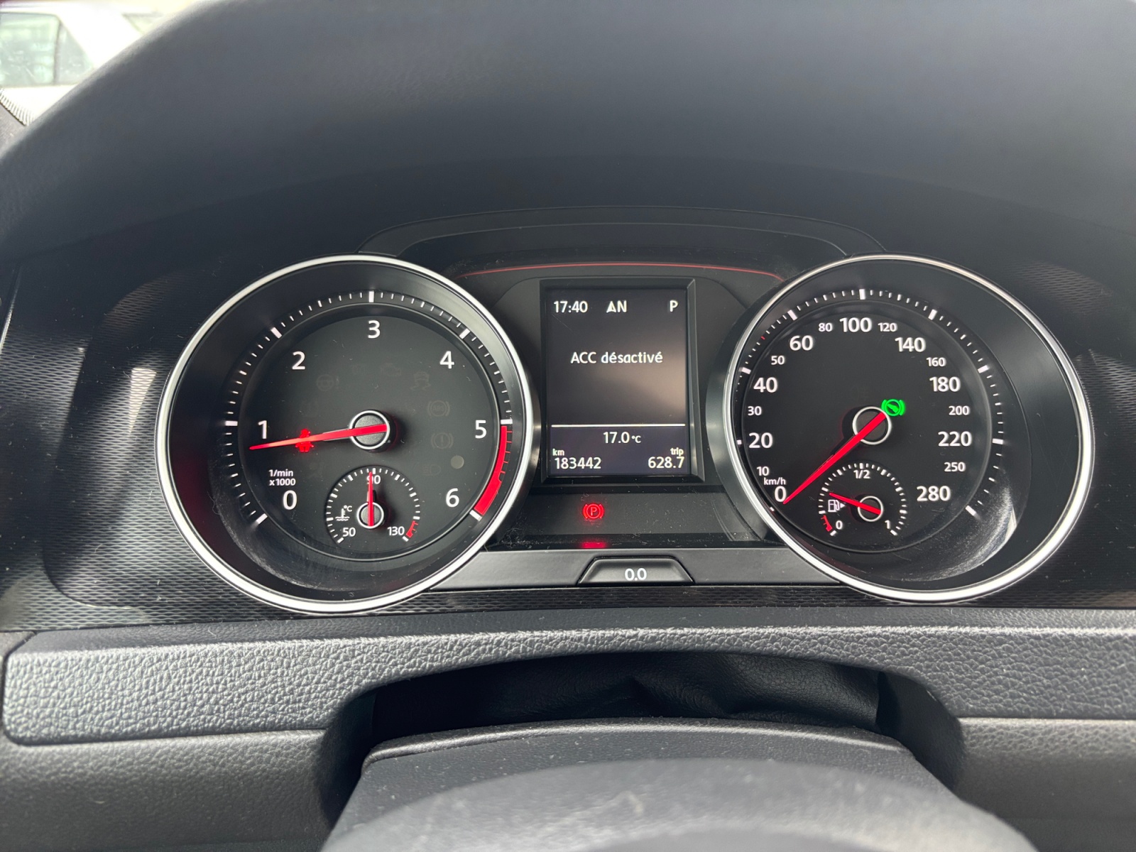 Volkswagen Golf 27