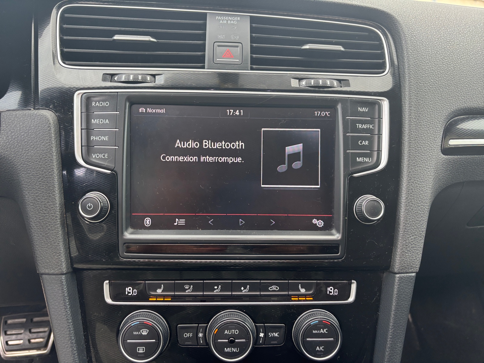 Volkswagen Golf 16