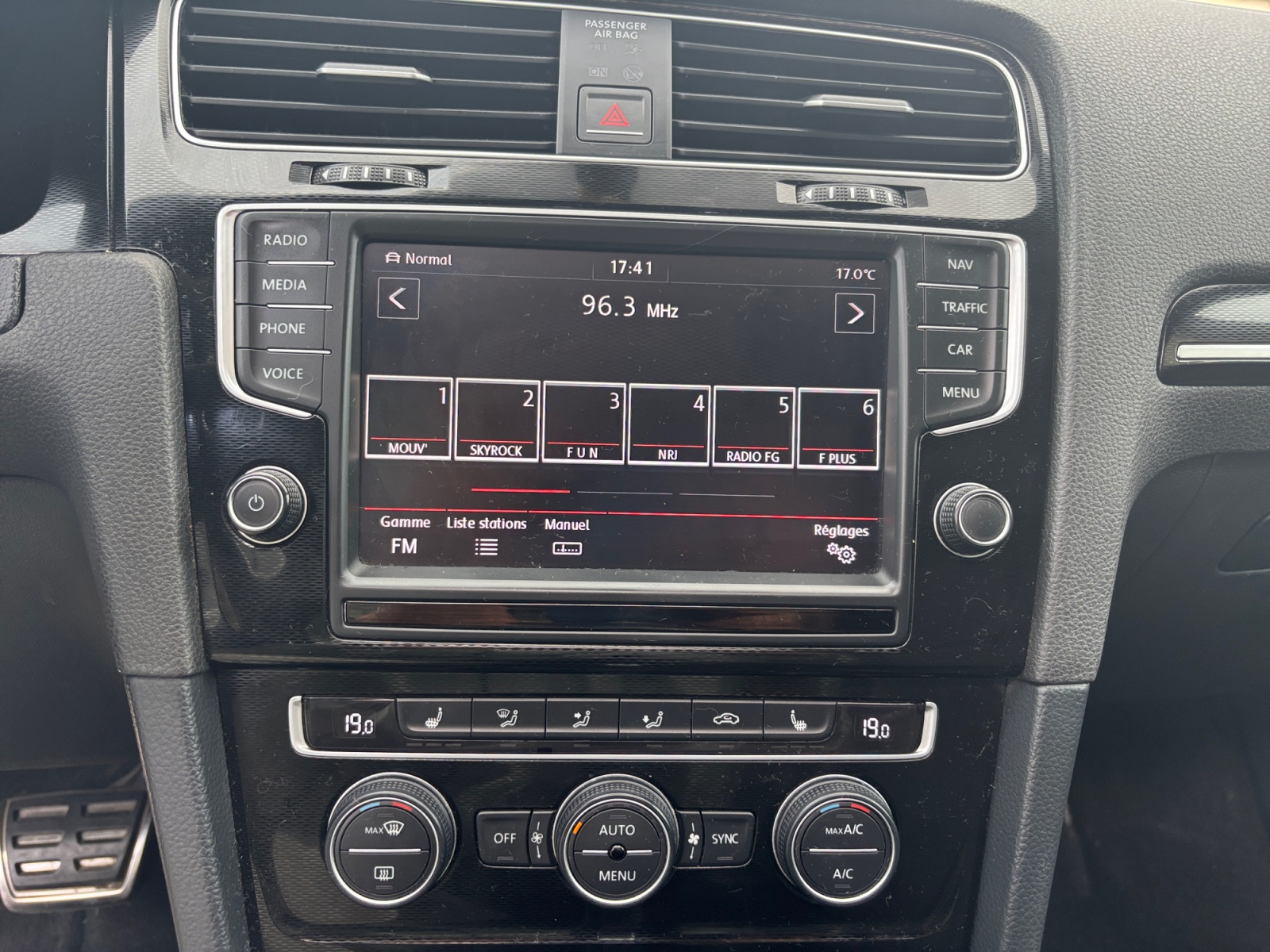 Volkswagen Golf 17