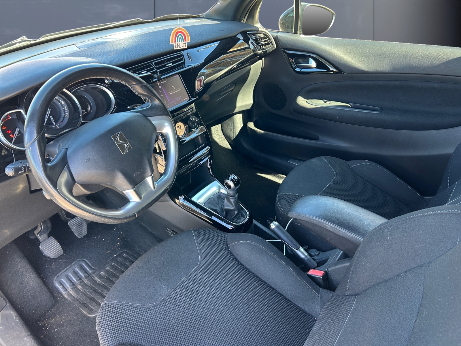 Ds Automobiles Ds3 8
