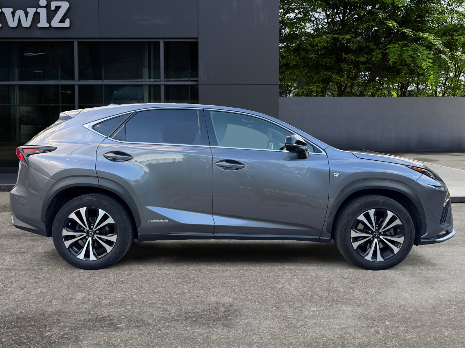 Lexus Nx 5