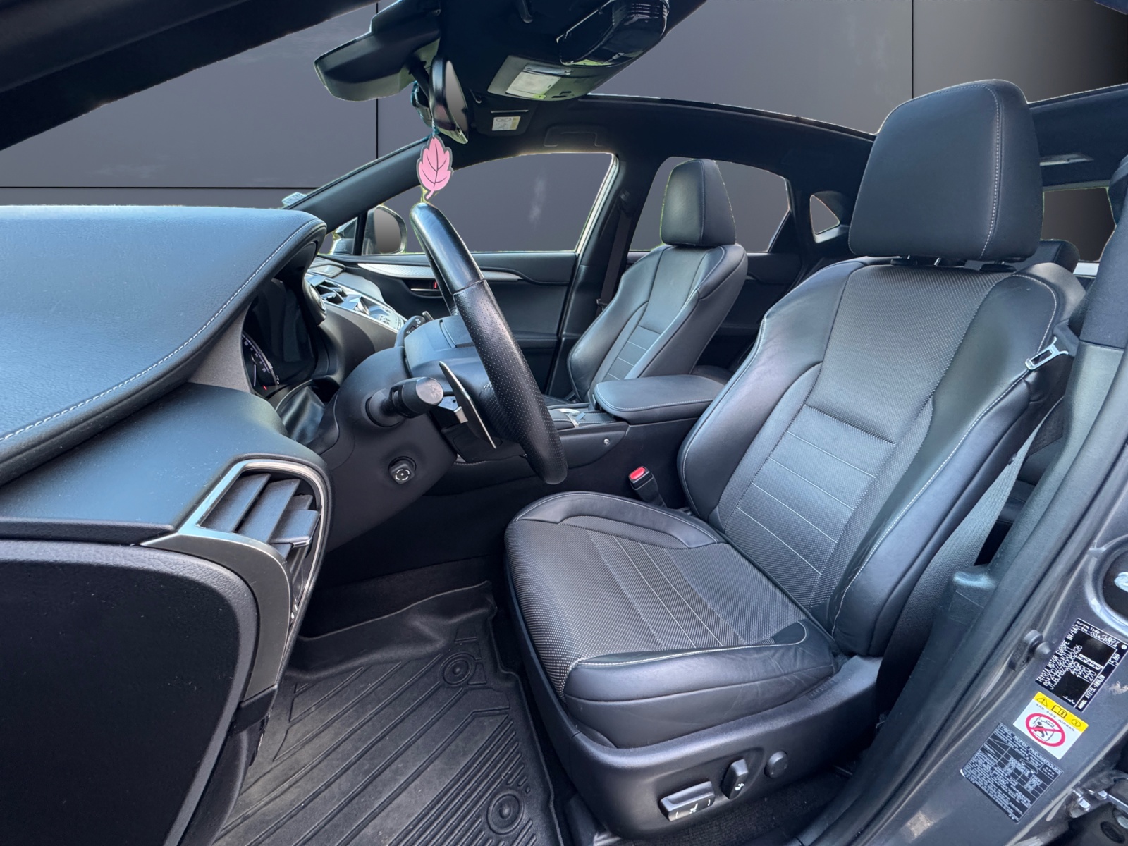 Lexus Nx 9