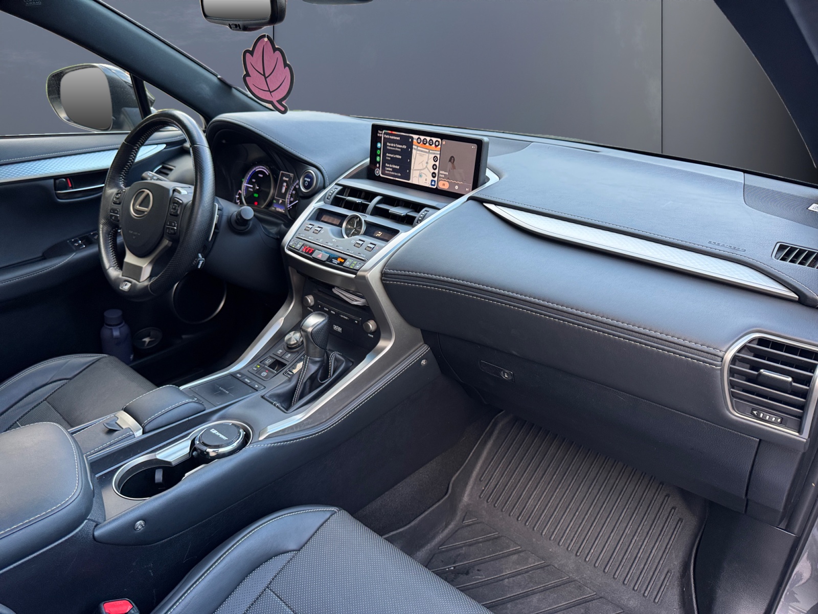 Lexus Nx 12