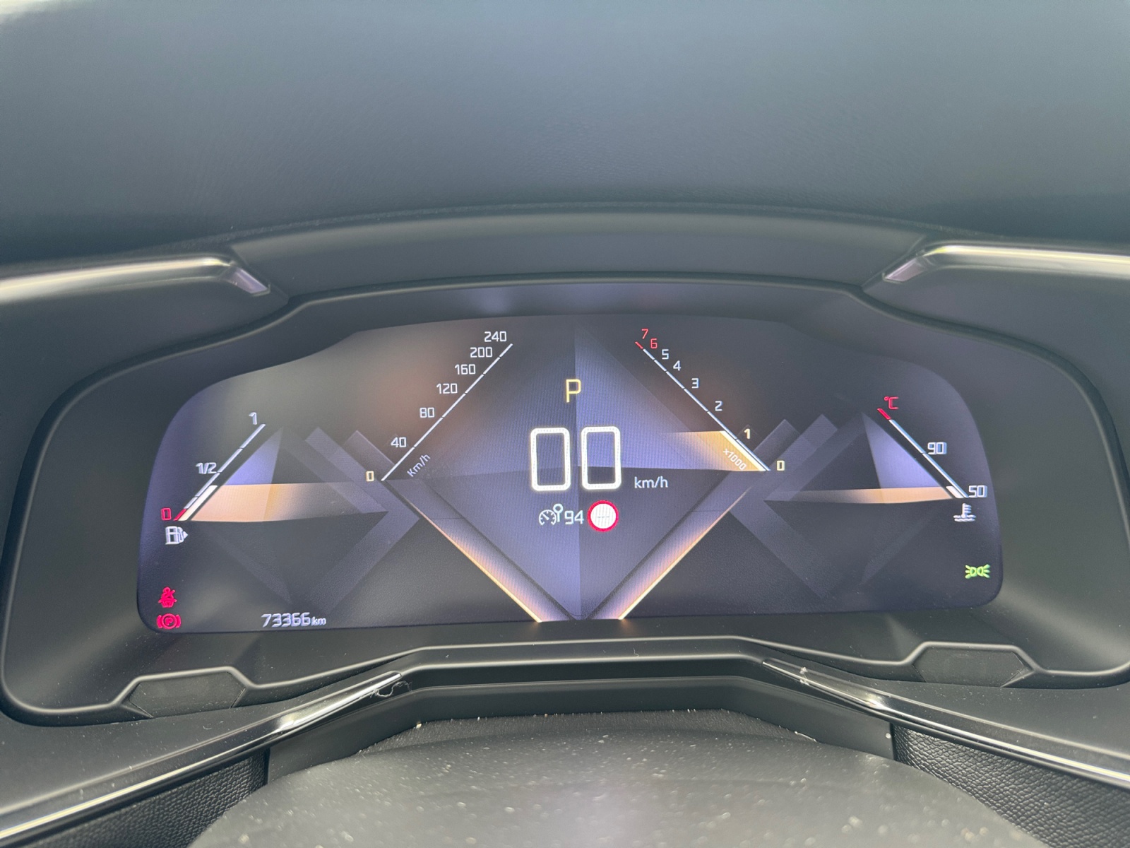 Ds Automobiles Ds 7 16