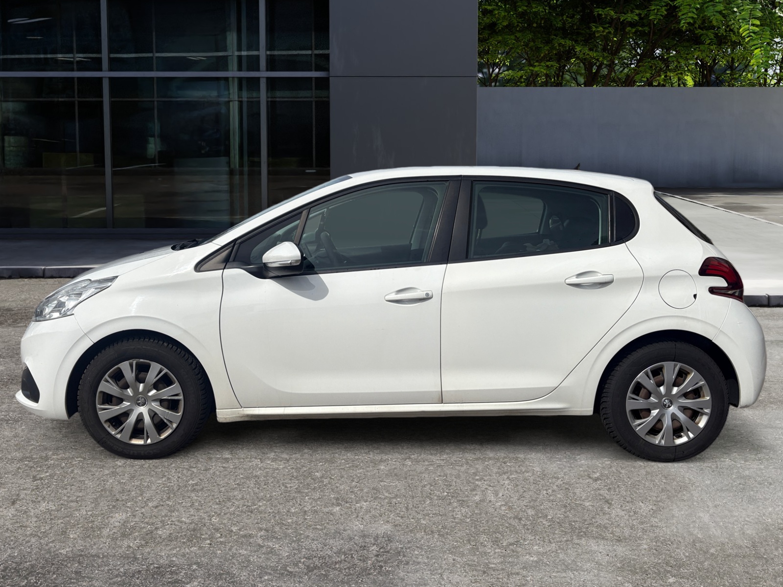 Peugeot 208 1