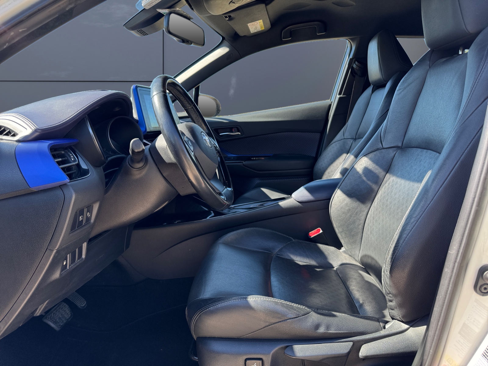 Toyota C-Hr 9