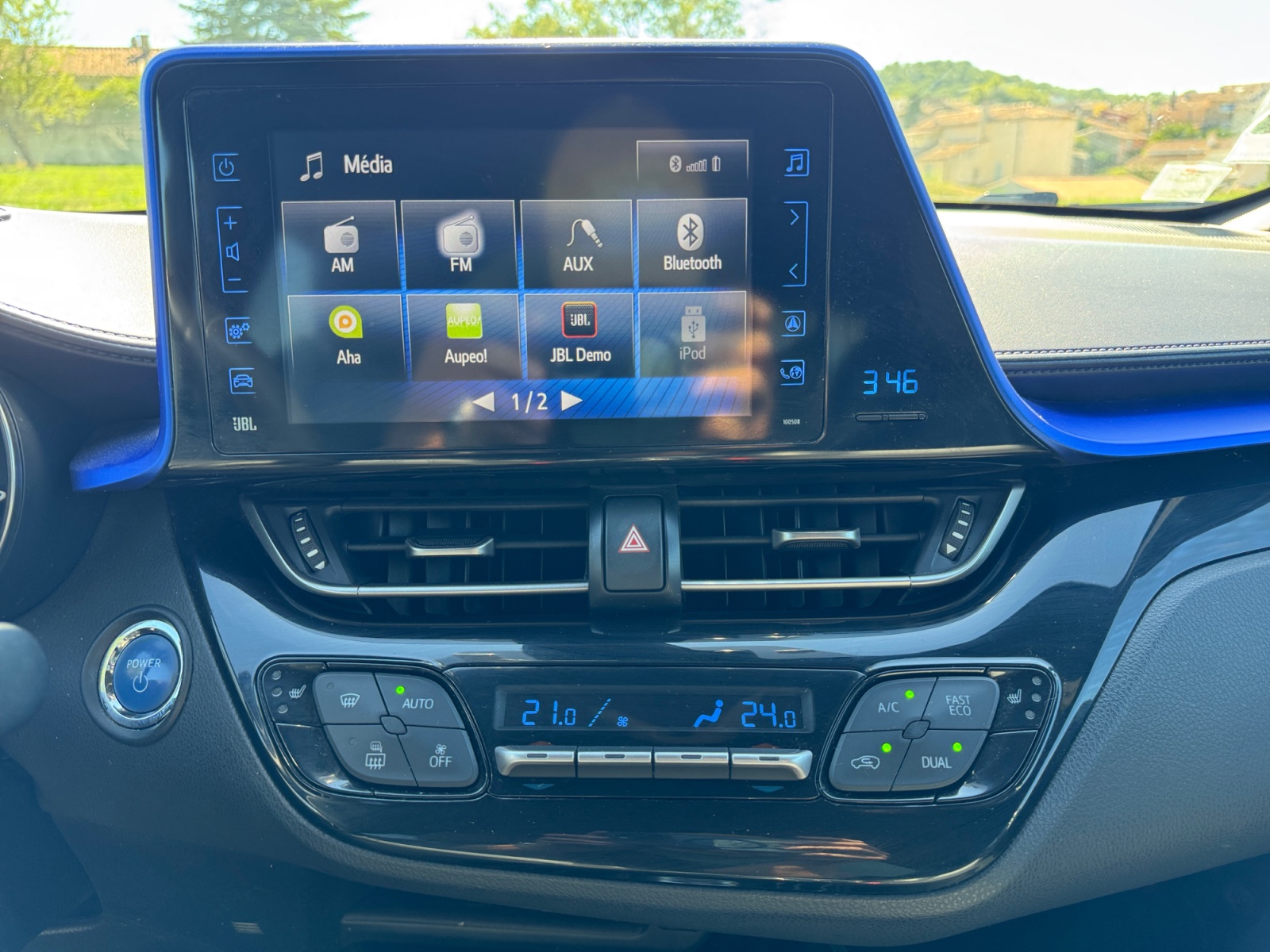 Toyota C-Hr 17