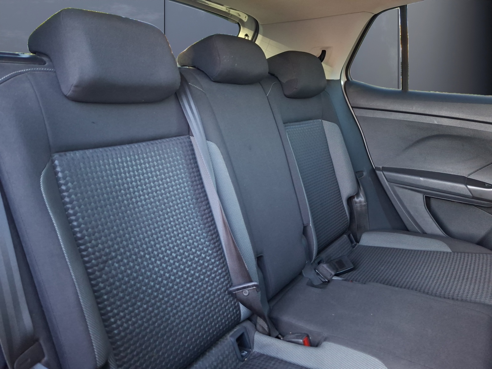 Volkswagen T-Cross 11