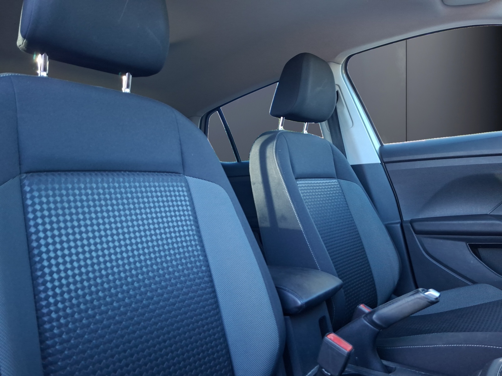 Volkswagen T-Cross 13