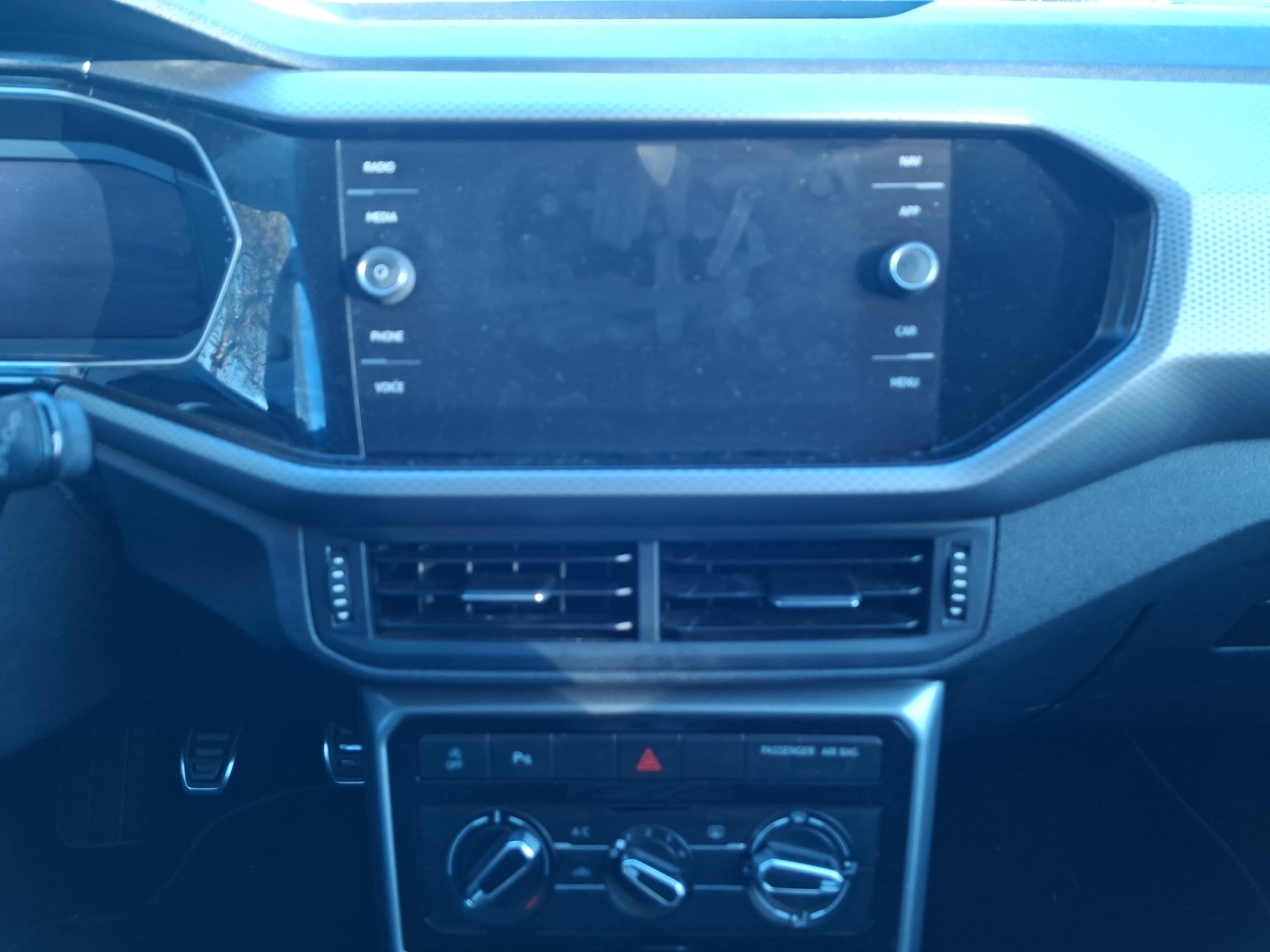 Volkswagen T-Cross 18
