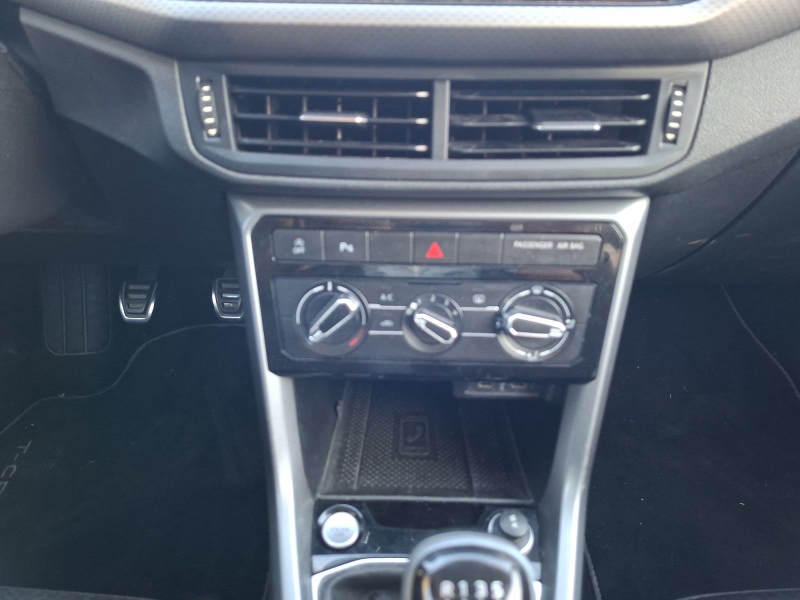 Volkswagen T-Cross 20