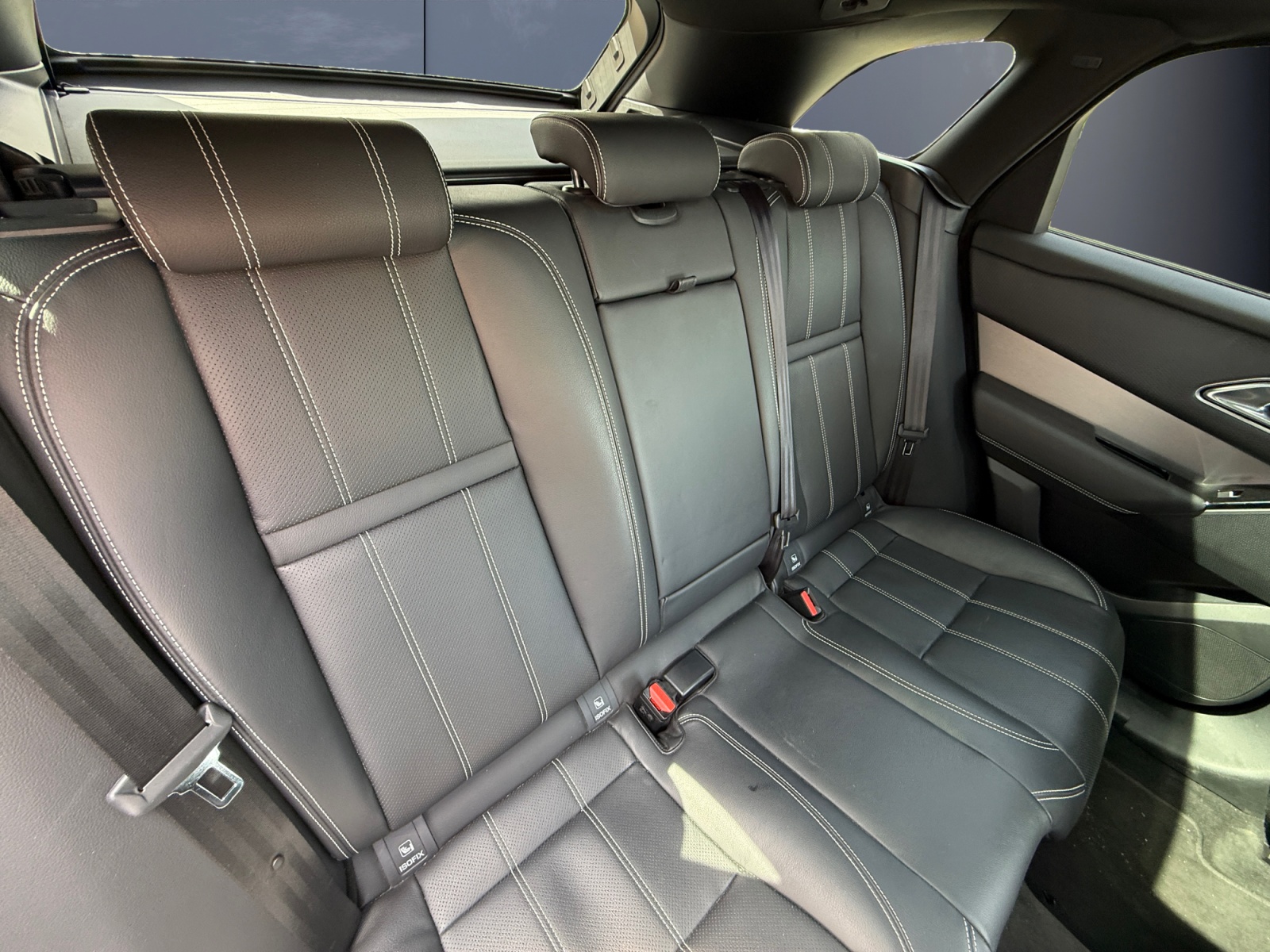 Land Rover Range Rover Velar 11