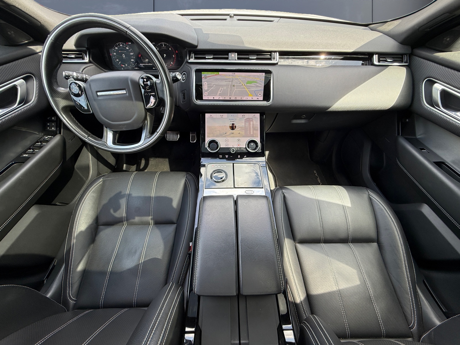 Land Rover Range Rover Velar 14