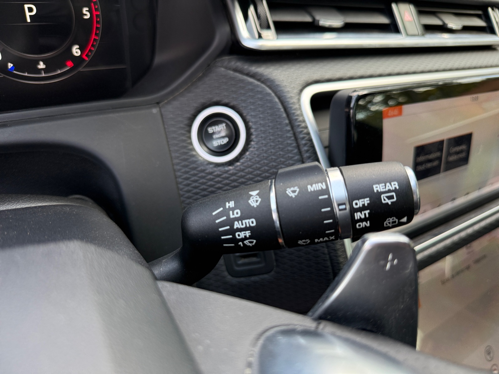 Land Rover Range Rover Velar 31