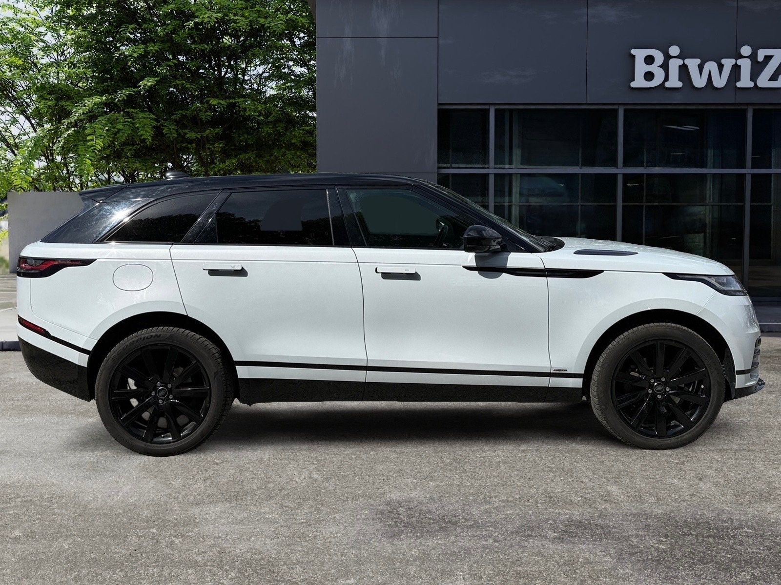 Land Rover Range Rover Velar 5