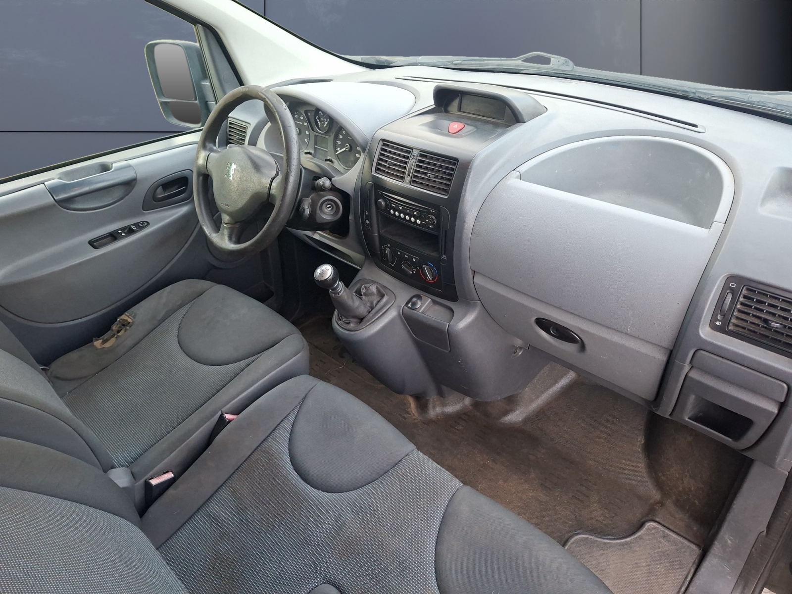 Peugeot Expert Vu 12