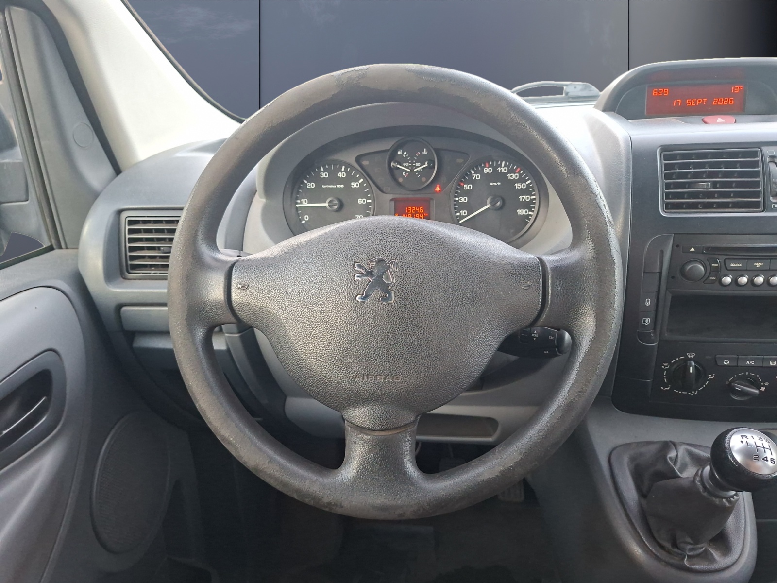 Peugeot Expert Vu 15