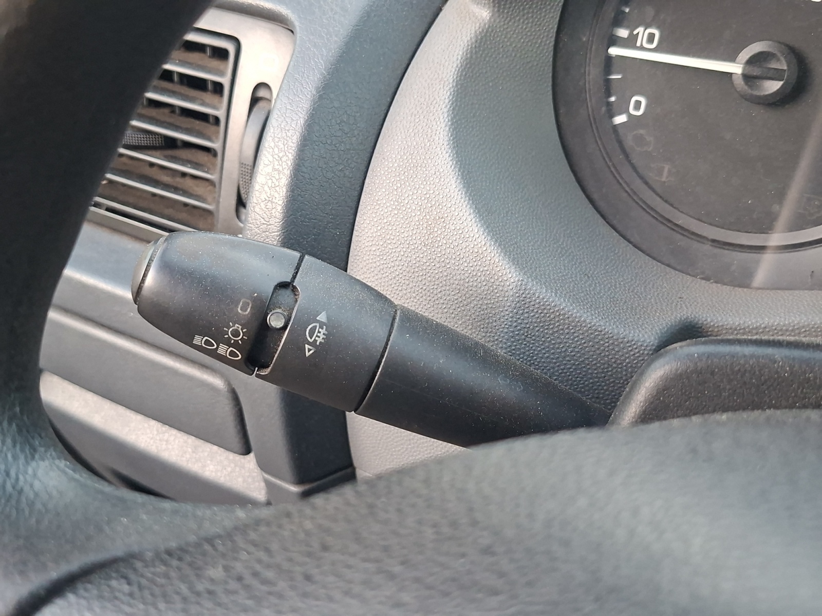 Peugeot Expert Vu 19