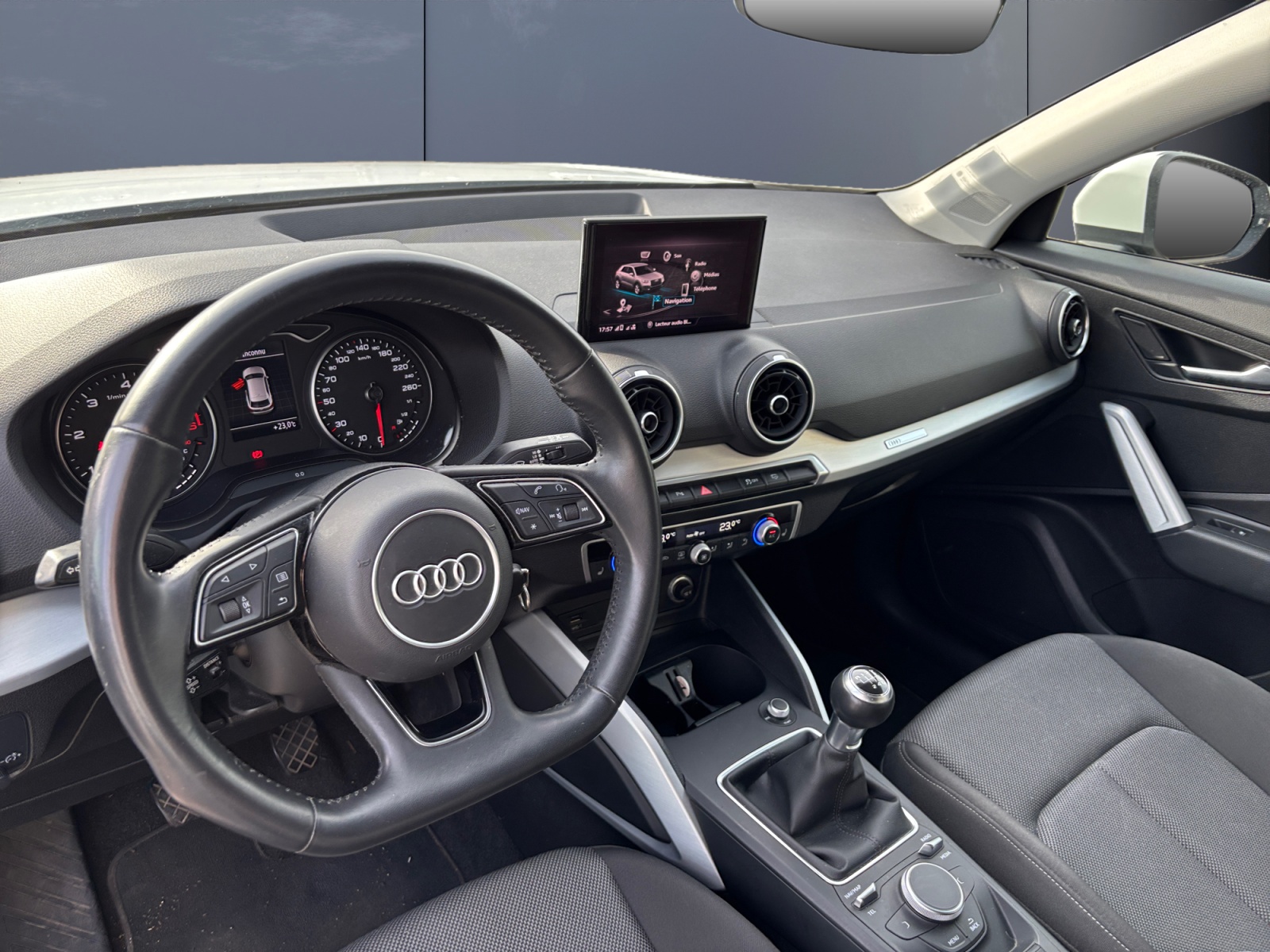 Audi Q2 8