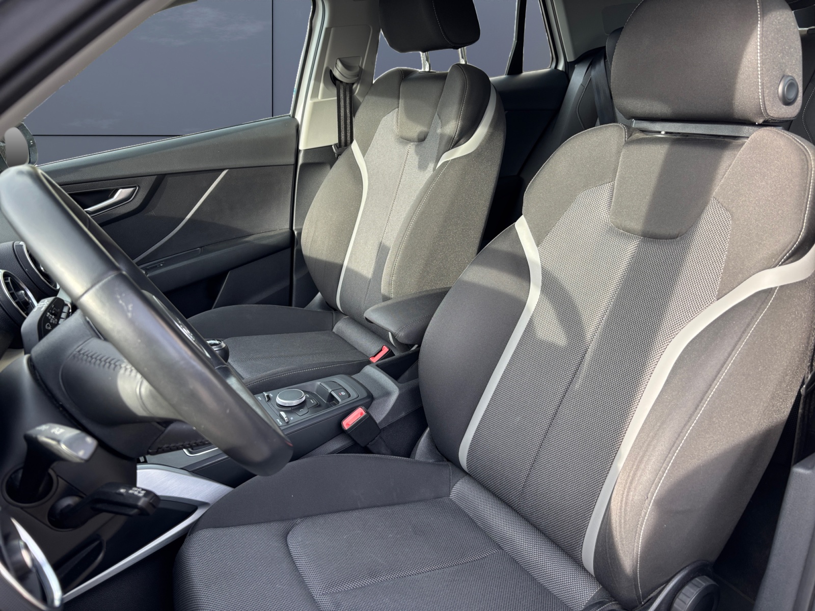 Audi Q2 9