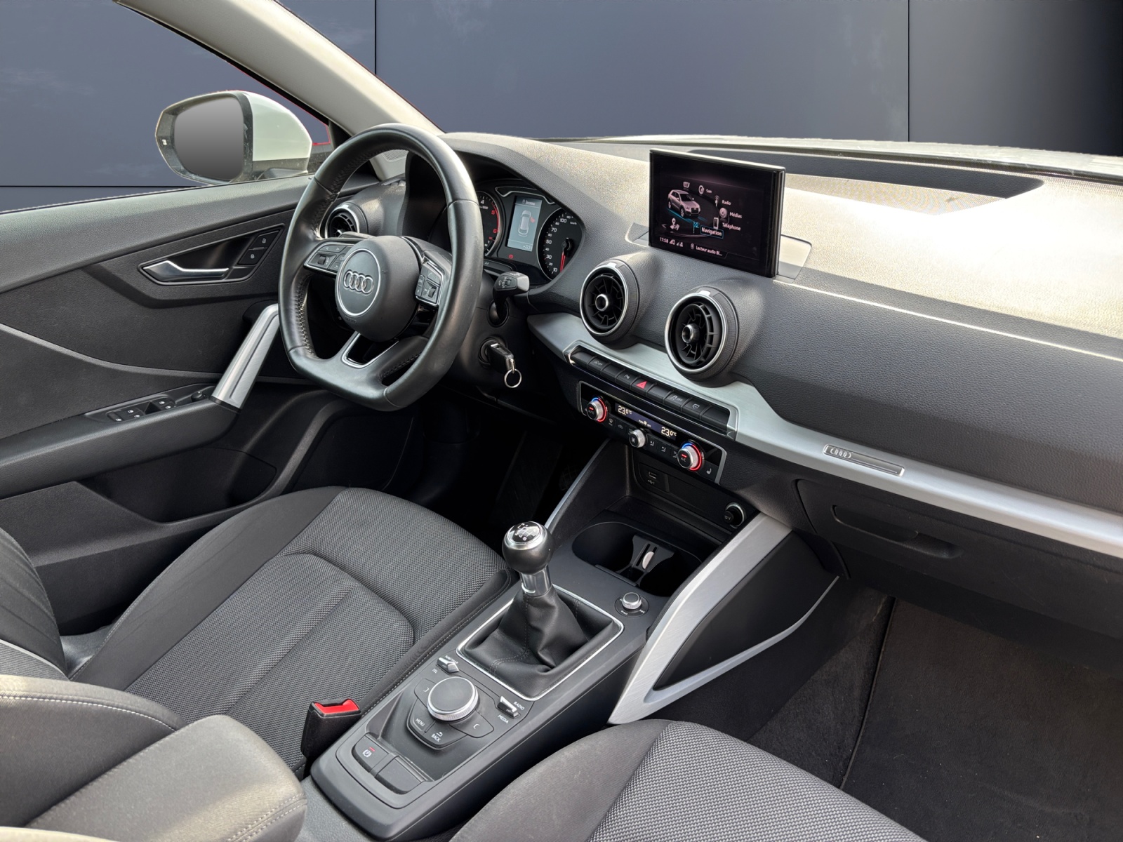 Audi Q2 12