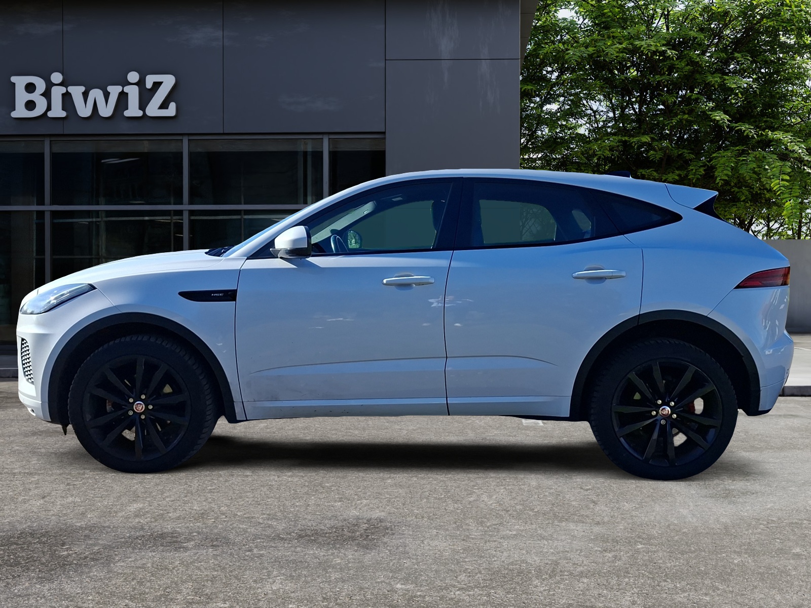 Jaguar E-Pace 1