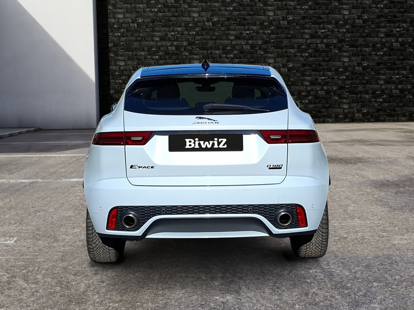 Jaguar E-Pace 3