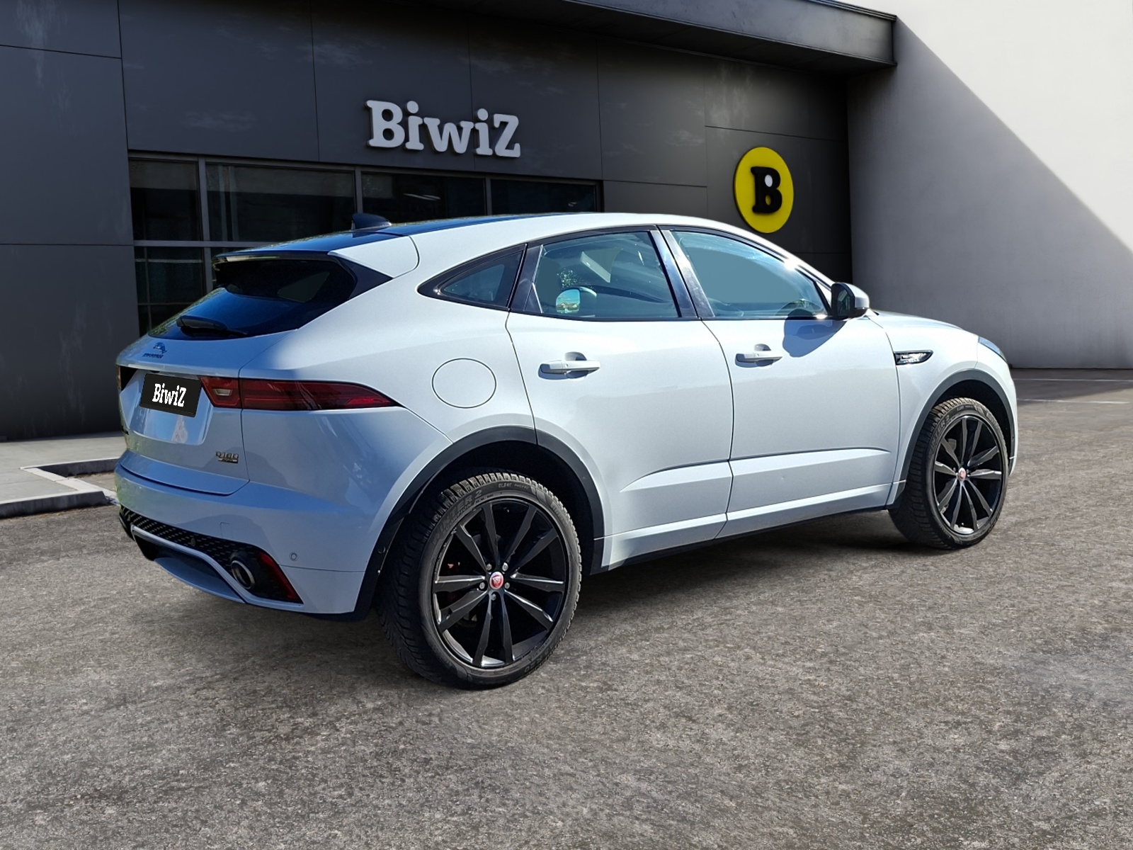 Jaguar E-Pace 4