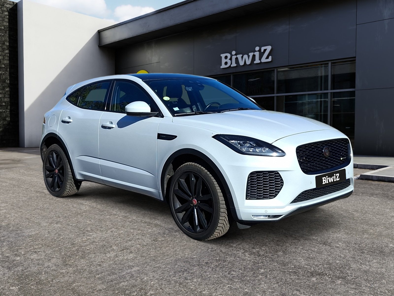 Jaguar E-Pace 6
