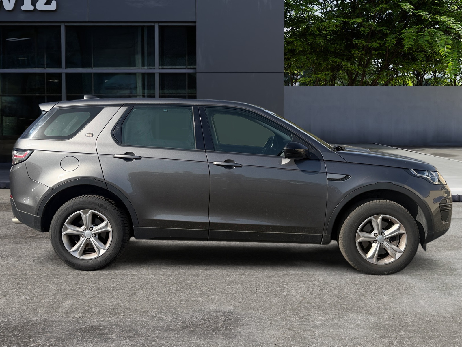 Land Rover Discovery Sport 5