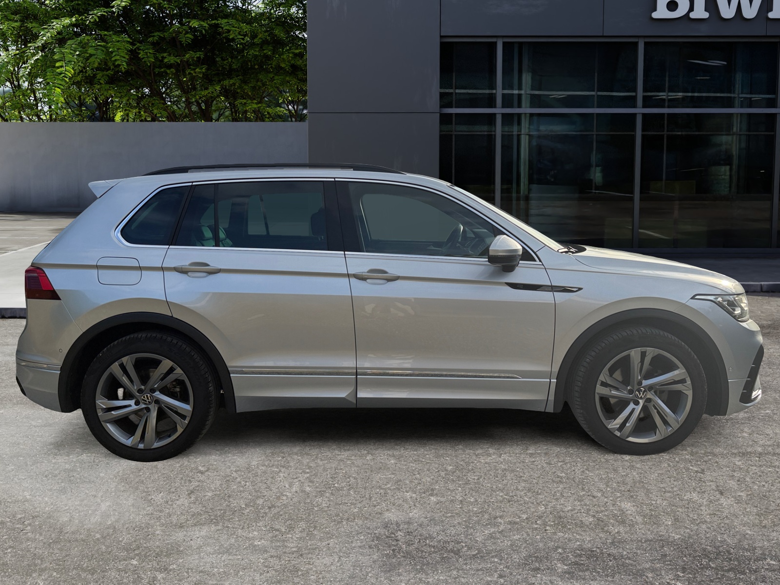 Volkswagen Tiguan 5
