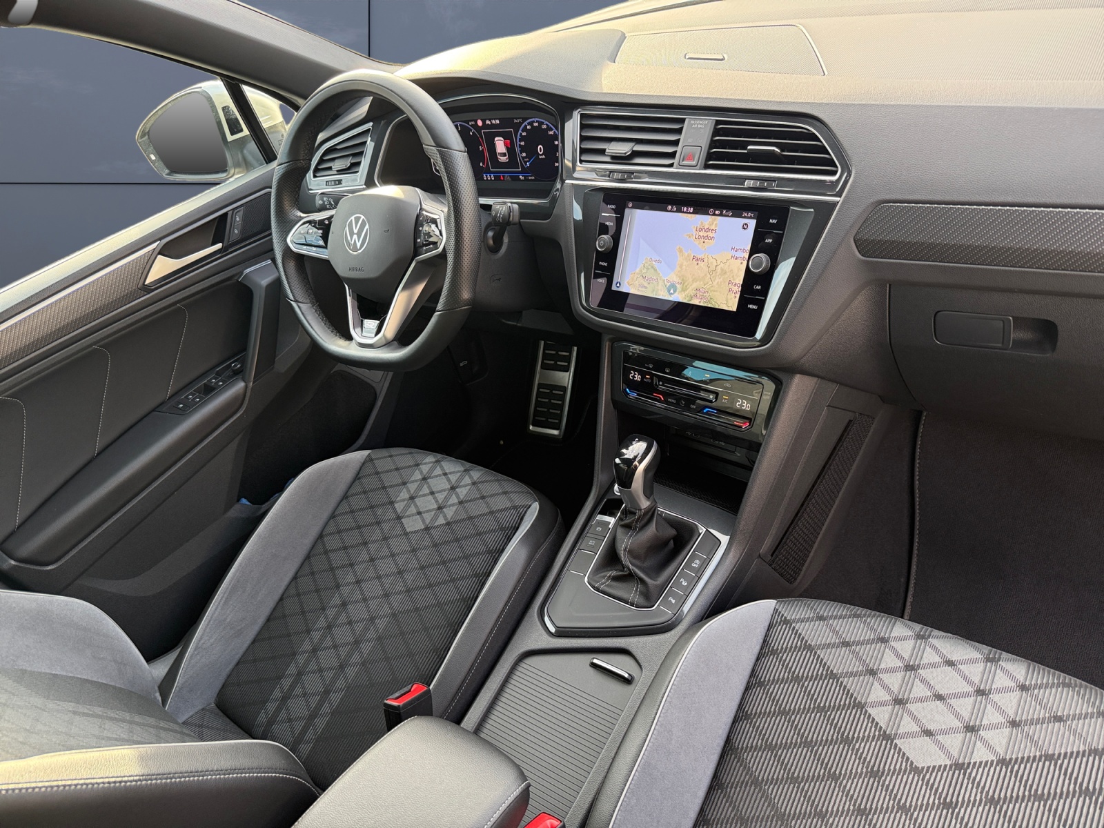 Volkswagen Tiguan 12