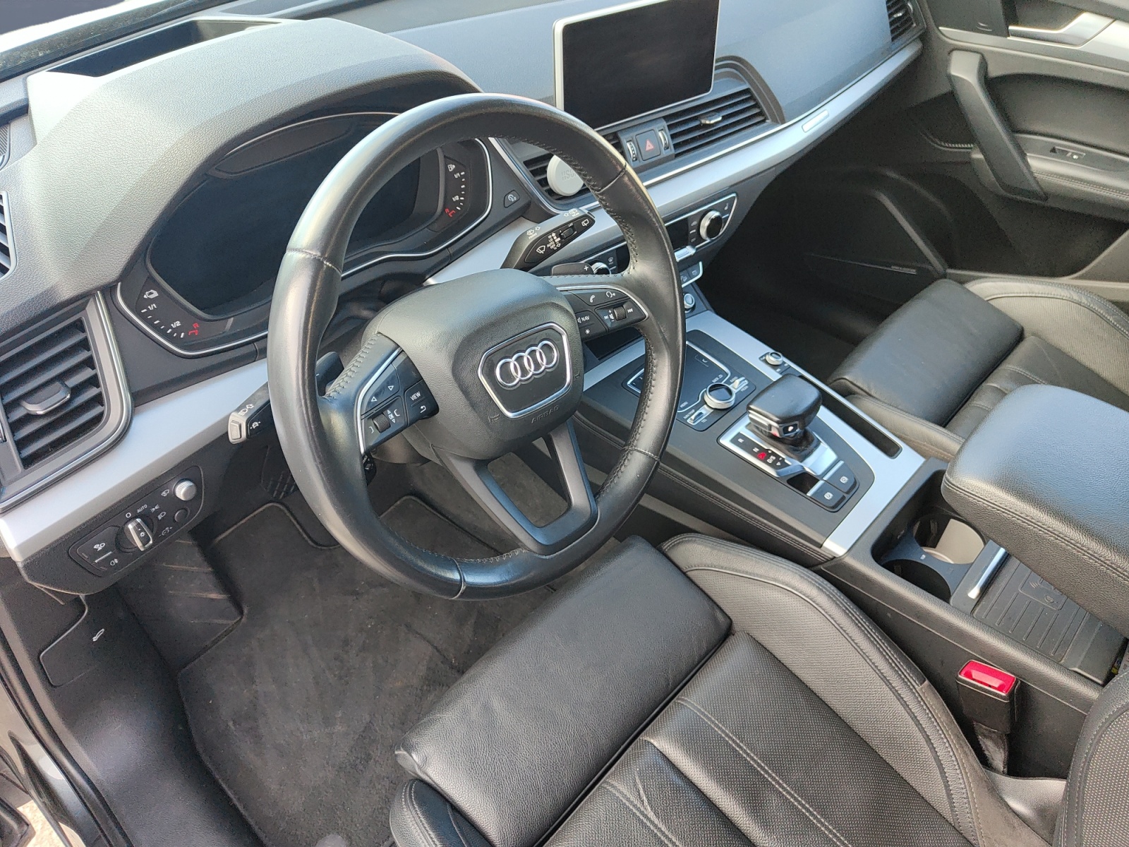 Audi Q5 8