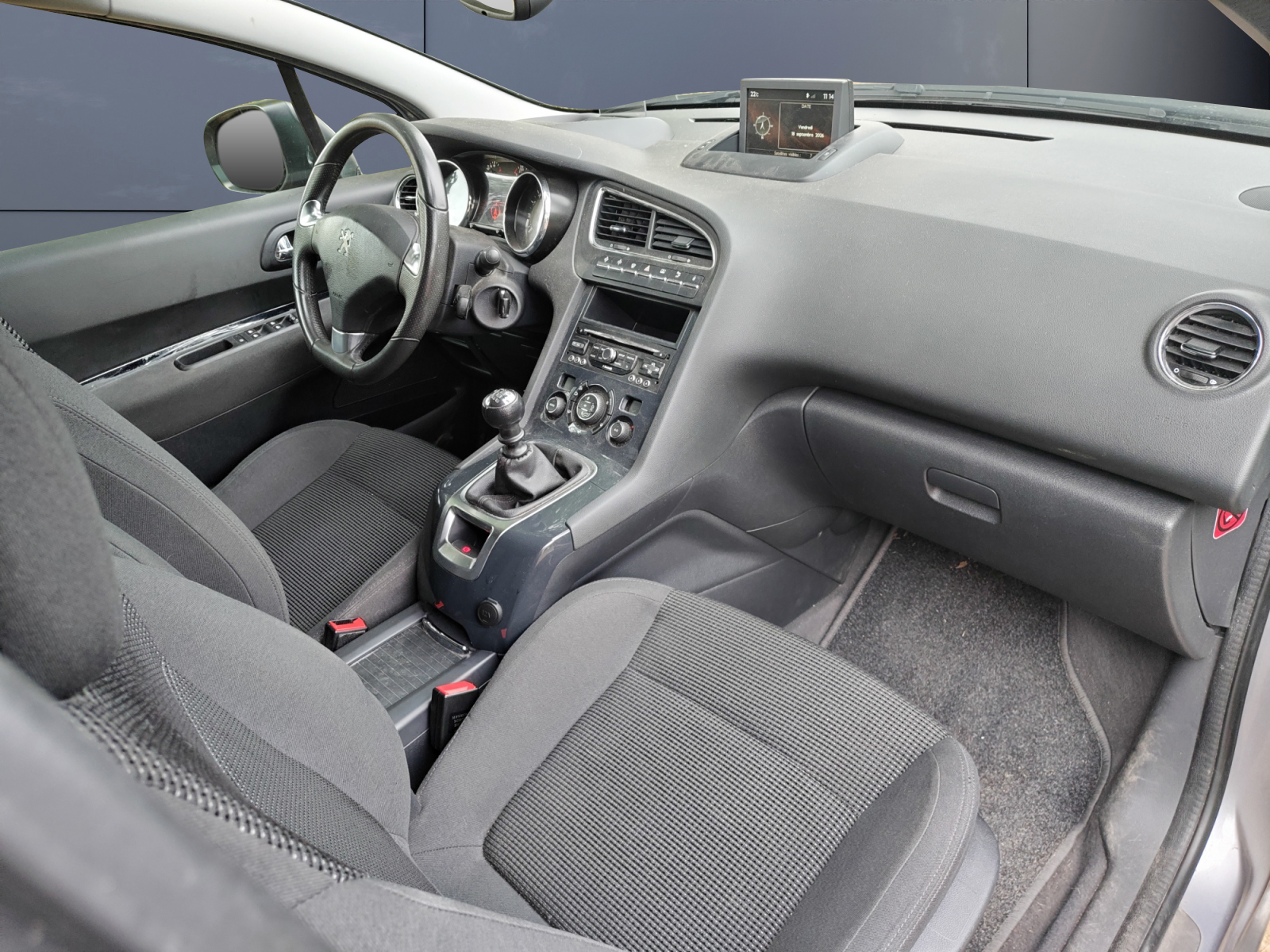 Peugeot 5008 12