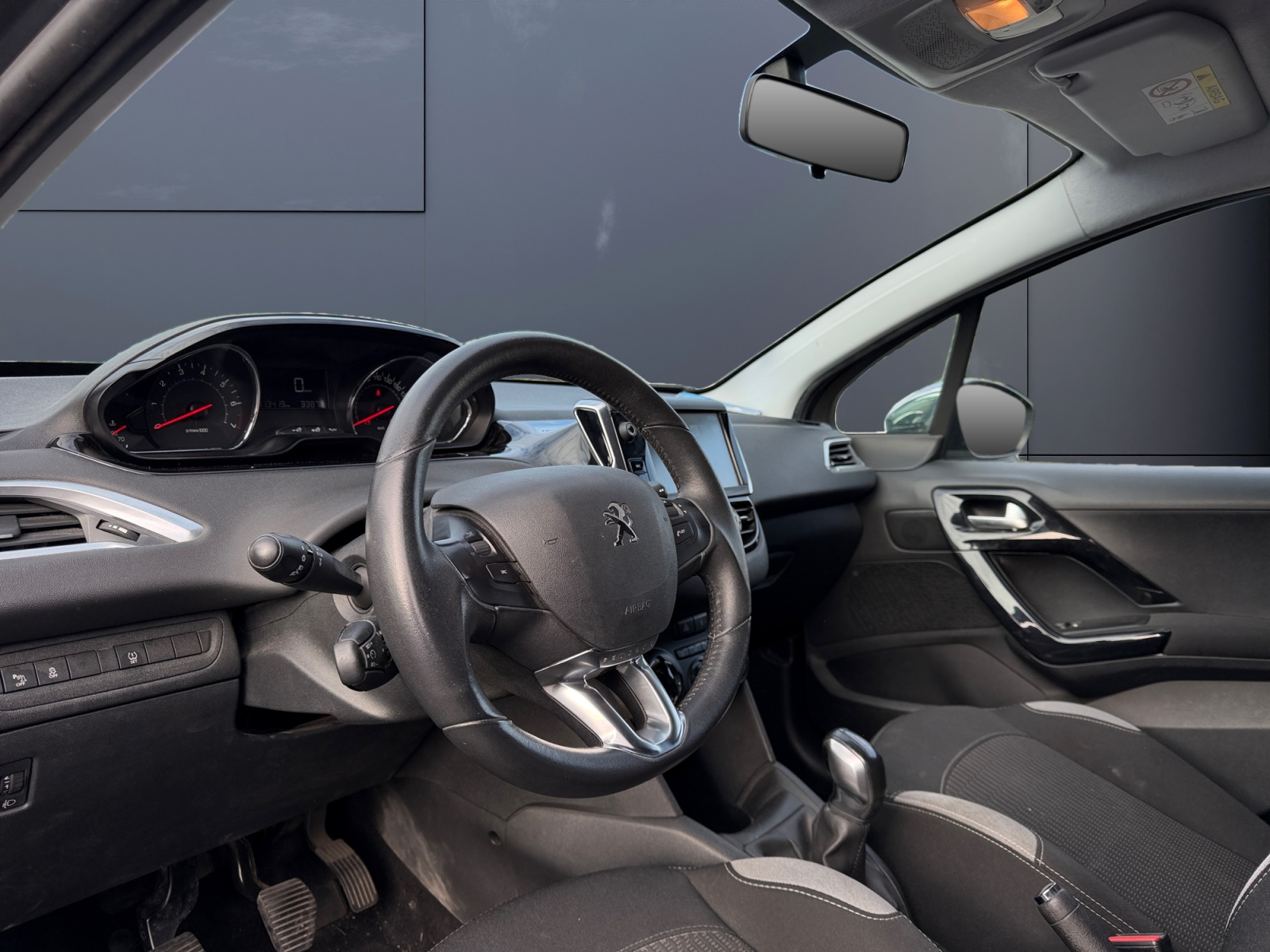 Peugeot 208 8