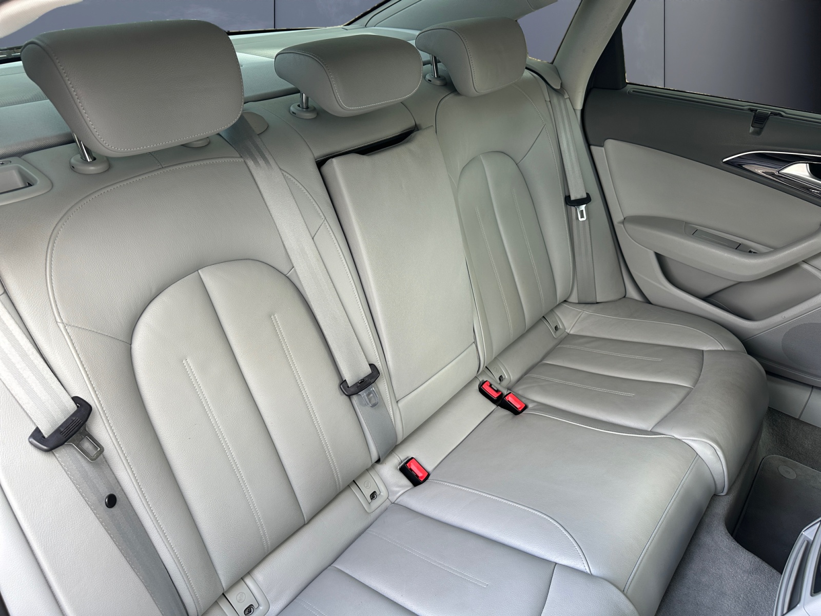 Audi A6 11