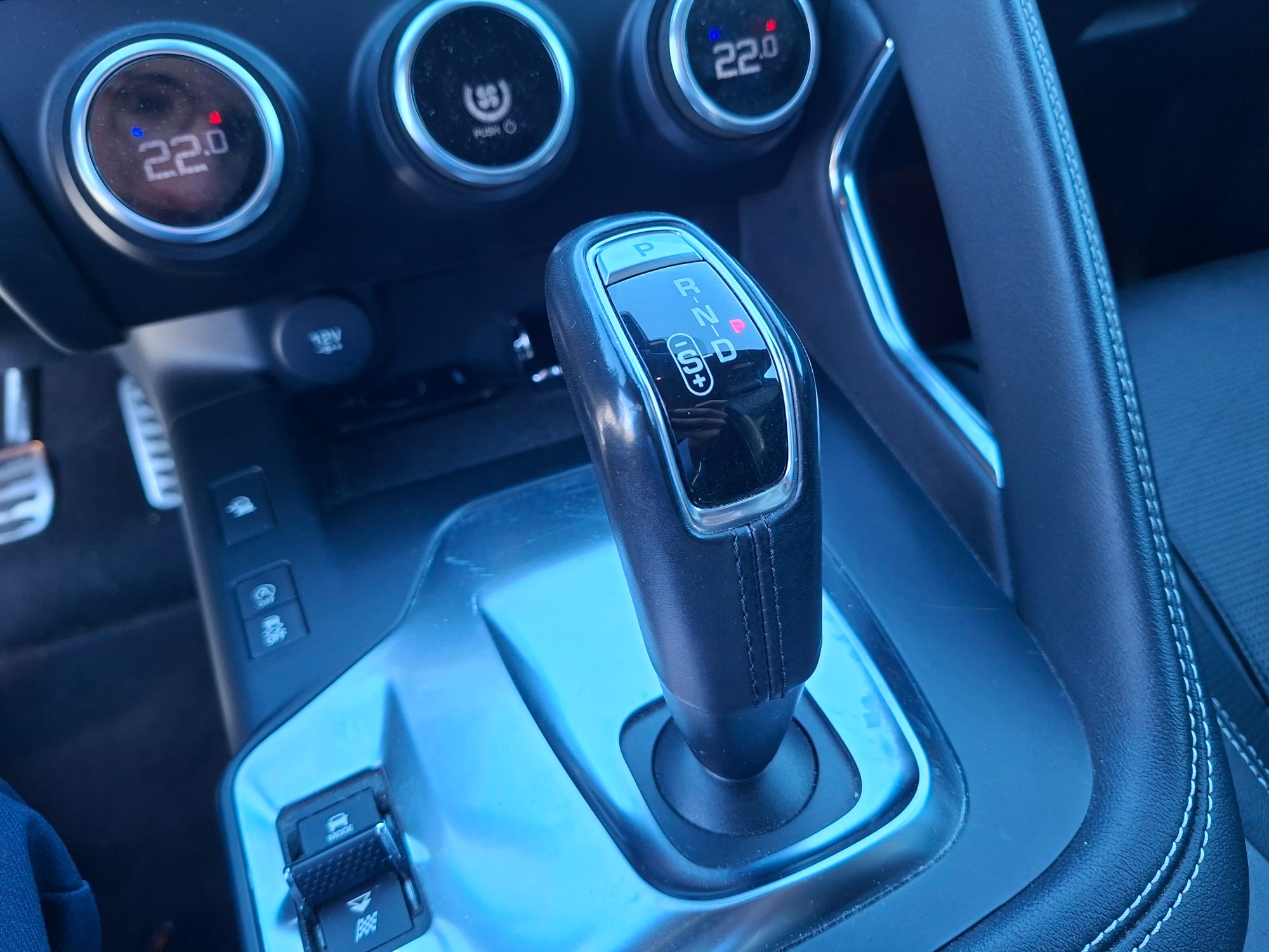 Jaguar E-Pace 42