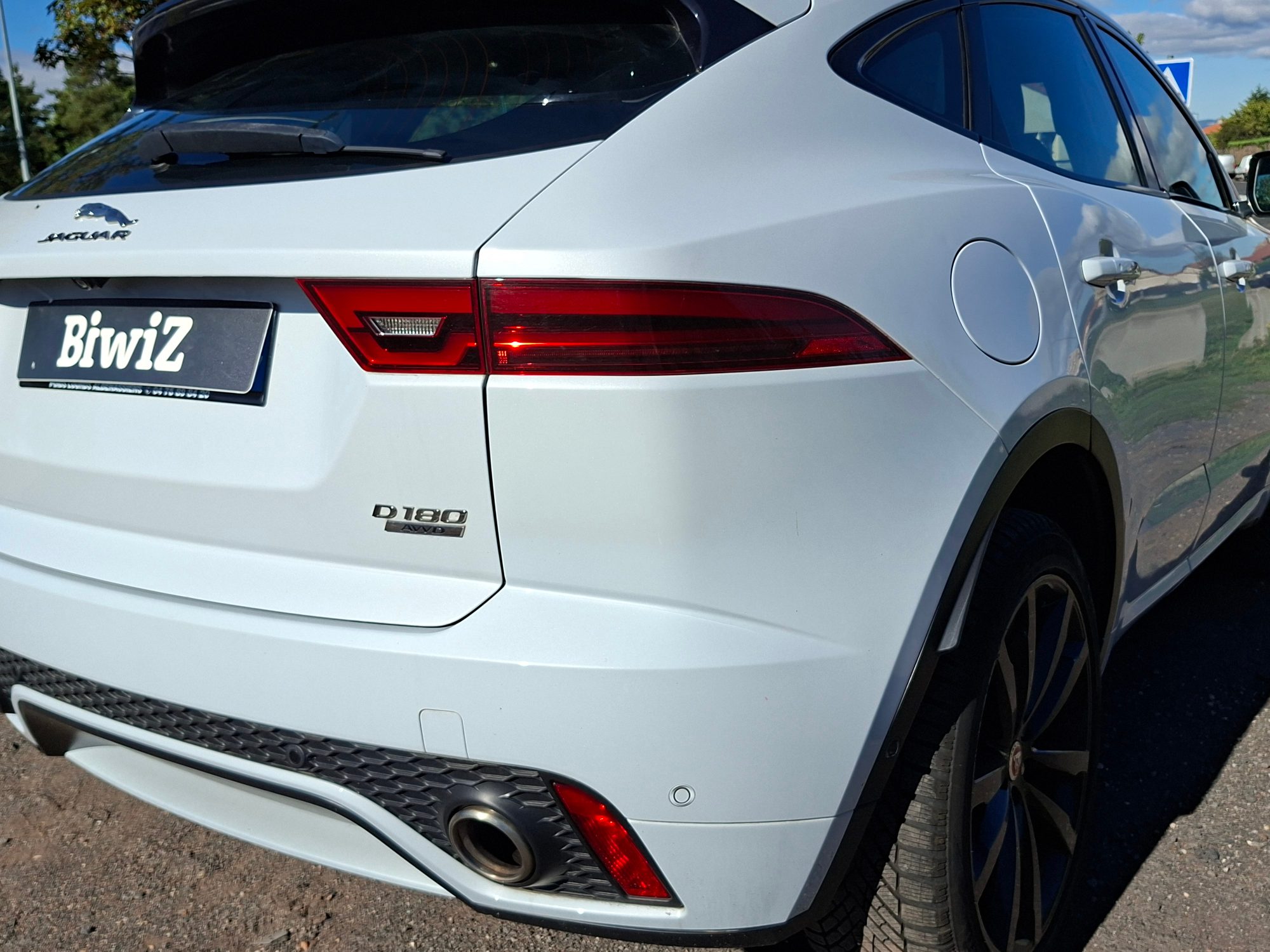 Jaguar E-Pace 51