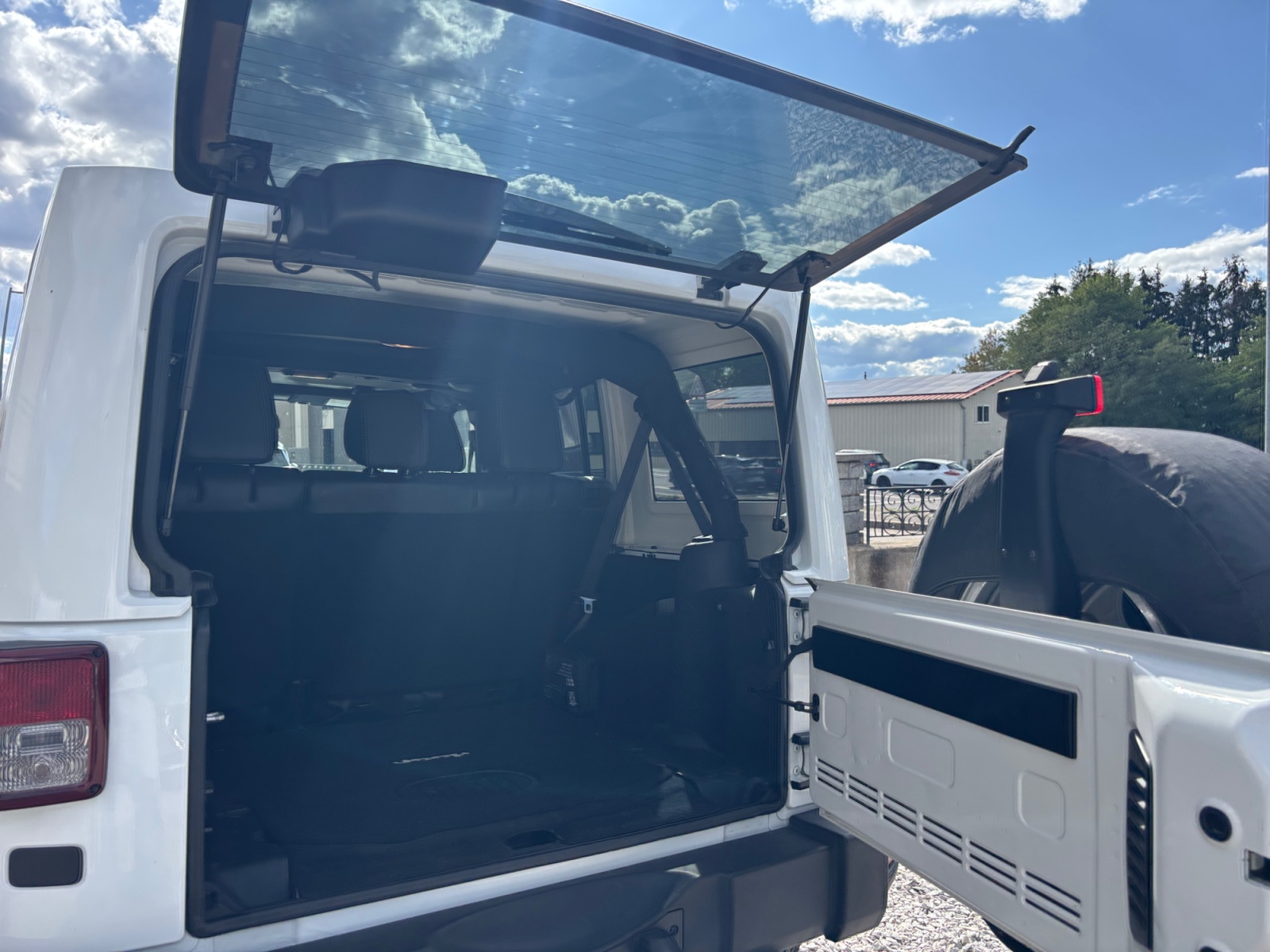Jeep Wrangler 25