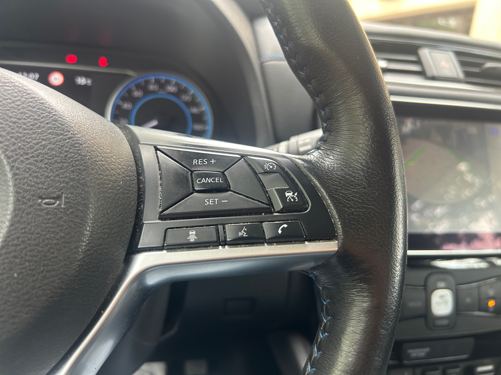 Nissan Leaf 24