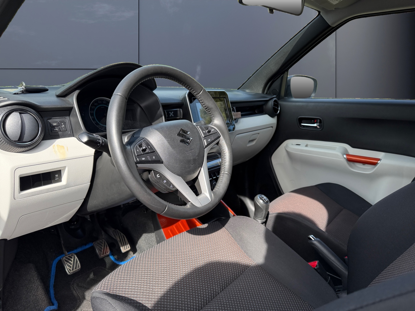 Suzuki Ignis 8